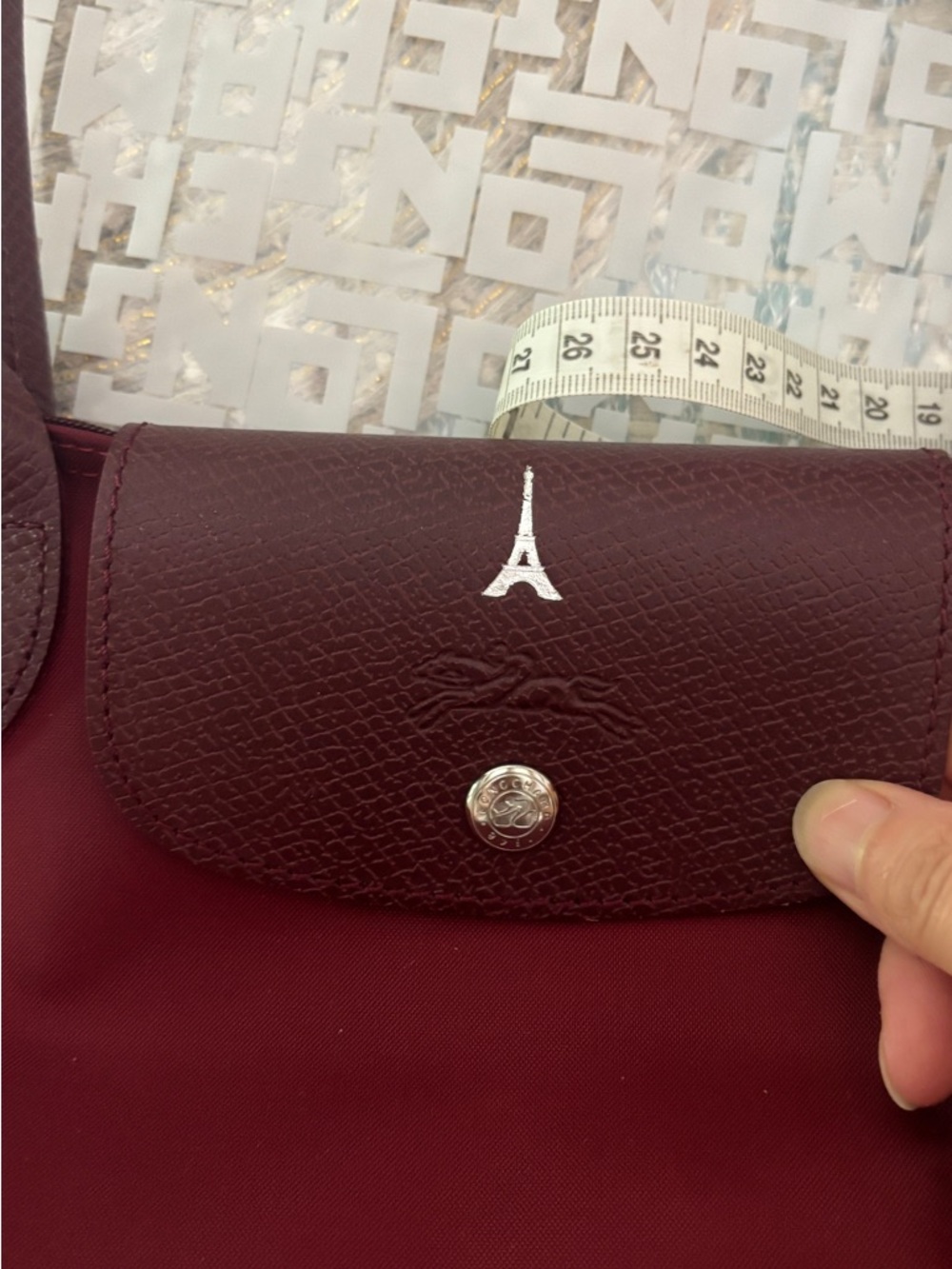 Longchamp burgundy tote with lime trim size large (comes with a mini as bonus) - Picture 7 of 14